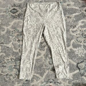Lululemon Align High-Rise Pant 25" in Cheetah Camo Antique White Multi